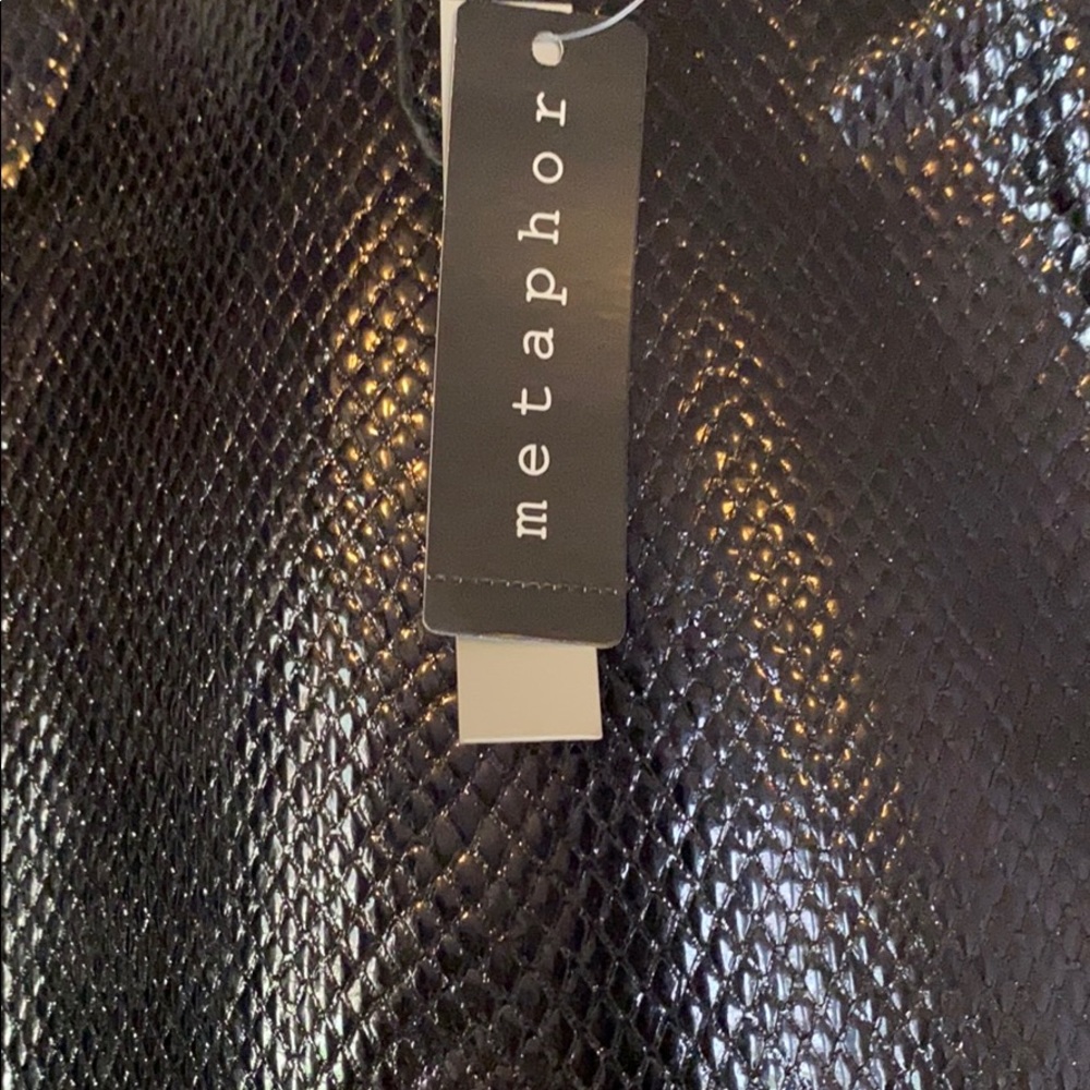 Large reversible tote - Picture 2 of 4